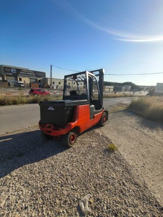 Carretilla elevadora eléctrica Linde E48