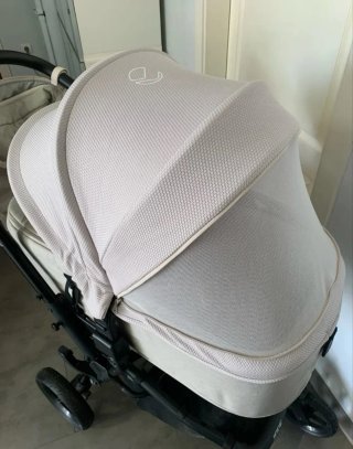 Carrito de bebé Jane con capazo y silla.