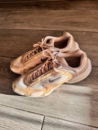 Nike Air Max Muse Beige/Oro