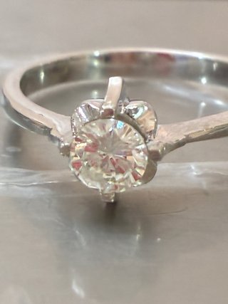Anillo Oro 18k Diamante Natural 0.83ct