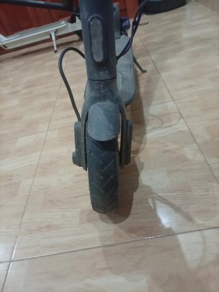 Lote 2 patinetes electricos Xiaomi + cargadores