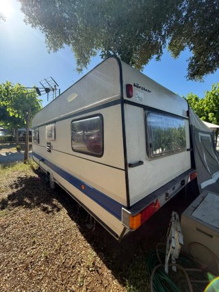 Caravana + avancé + cocina+ equipada en Pals Giron