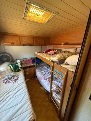 Caravana + avancé + cocina+ equipada en Pals Giron