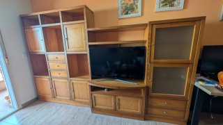 LOTE DE MUEBLES.MESA Y SILLAS,MESA CENTRO Y MUEBLE