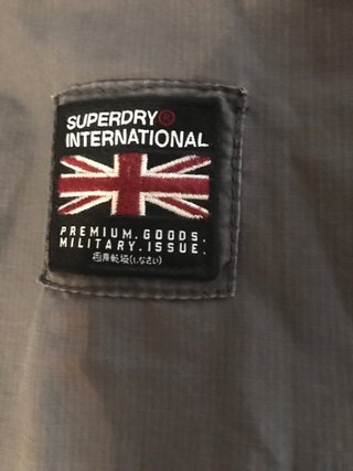 Cazadora Superdry gris Talla M
