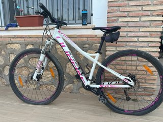 Bicicleta Mondraker Neva 27.5