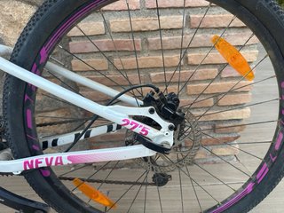 Bicicleta Mondraker Neva 27.5