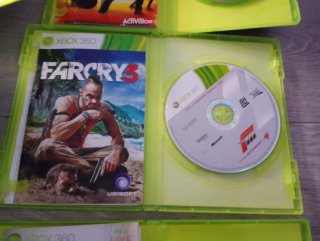 Pacchetto Giochi Xbox 360: FIFA 13, NBA 2K7, Far Cry 3