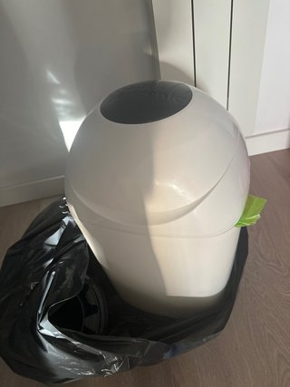Papelera para pañales tommee tippee (regalo)