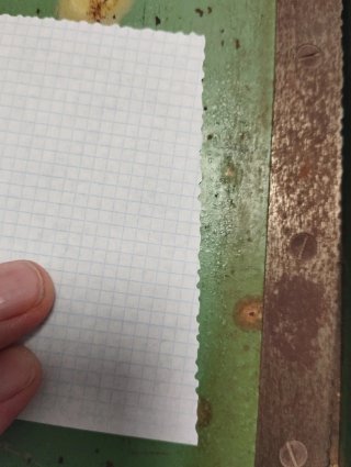 Guillotina antigua para papel