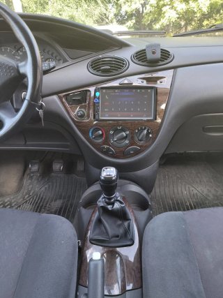 Ford Focus 2000