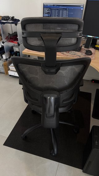 Silla de oficina ergonómica gris