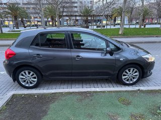 Toyota Auris 2009