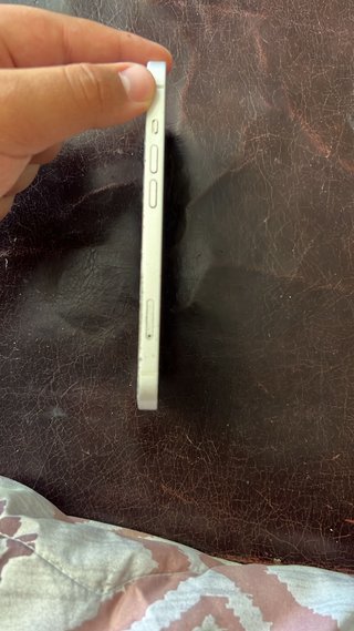 iPhone 13 128GB Blanco 75% salud de Batería