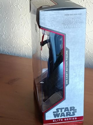 Figura Kylo Ren Unmasked Star Wars Elite