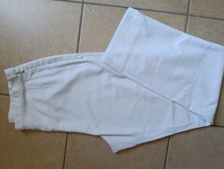 Pantaloni bianchi eleganti