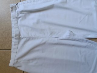 Pantaloni bianchi eleganti
