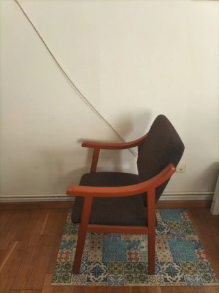 Silla de comedor con tapizado de tela