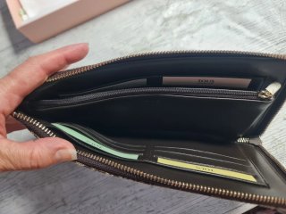 Portadocumentos Tous Billetera y Pasaporte