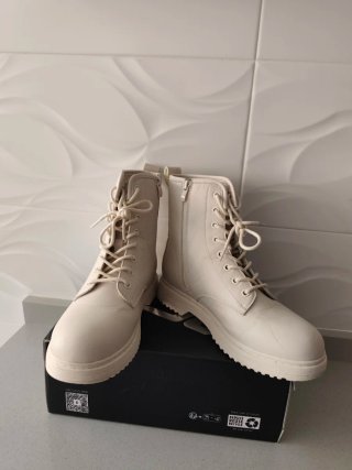Botas Beige Talla 40