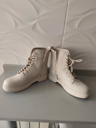 Botas Beige Talla 40