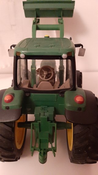 Tractor JOHN DEERE 6830S Juguete