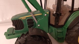 Tractor JOHN DEERE 6830S Juguete