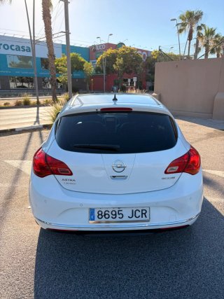 Opel Astra 2015