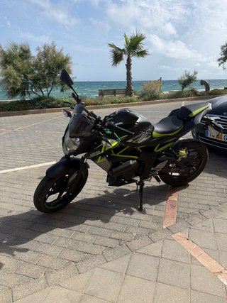 Kawasaki Z125 2022