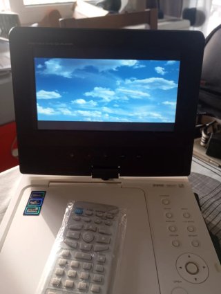 DVD Portátil Coche/Camping y bolsa transporte
