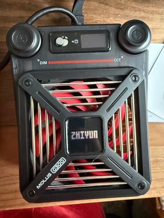 Zhiyun G300 COB Light