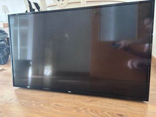 Smart TV LG 49 Negra.