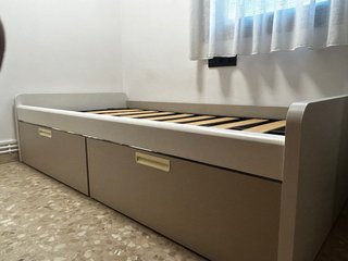 Habitación juvenil completa.