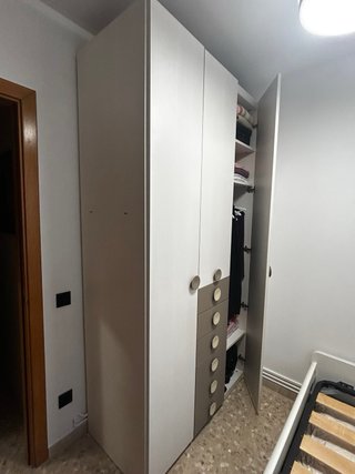 Habitación juvenil completa.