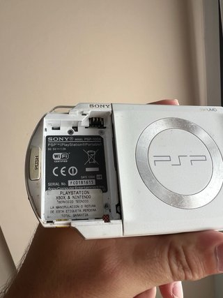 PSP 1004 Blanca - Para Piezas o Reparar