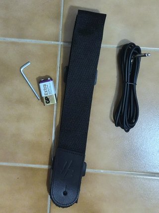 Guitarra Harley Benton ST-Acoustic Black +  Extras