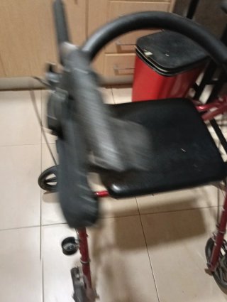 Andador para mayores con asiento