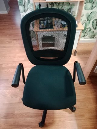 Silla de oficina Ikea negra y verde