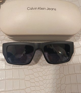 Occhiali da sole Calvin Klein Jeans neri Unisex