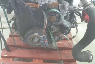Motor Nissan NV400