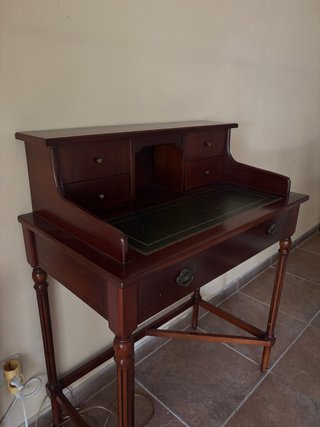 Escritorio antiguo madera maciza