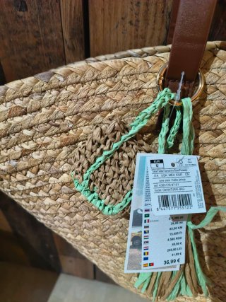 Bolso de rafia beige y verde