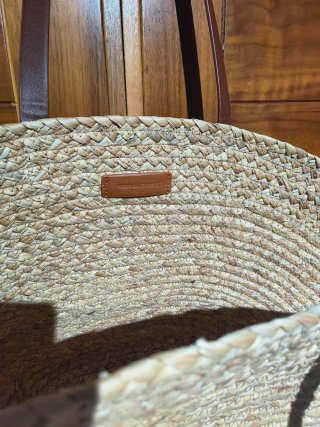 Bolso de rafia beige y verde