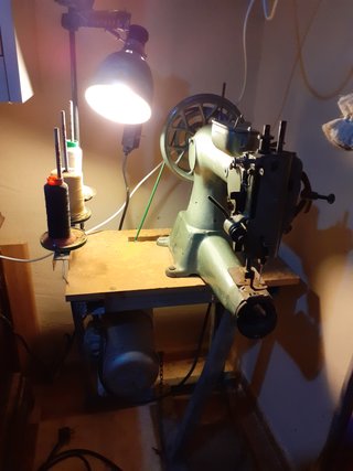 Máquina coser industrial cuero