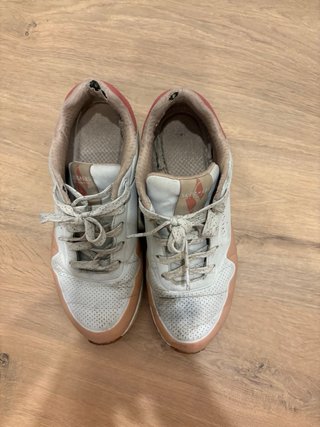 Zapatillas Skechers Blancas y Rosas