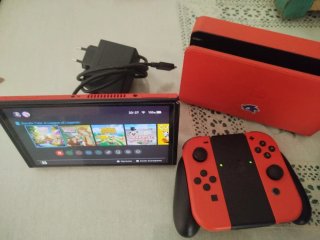 Nintendo Switch OLED Edición Mario Roja