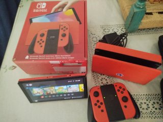 Nintendo Switch OLED Edición Mario Roja