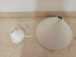 Lámpara techo nórdica minimalista blanca