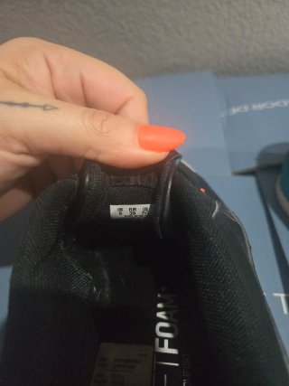 Zapatillas Puma Negras y Rosas
