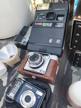 Kodak EK160-EF & Samsung Fotocamere